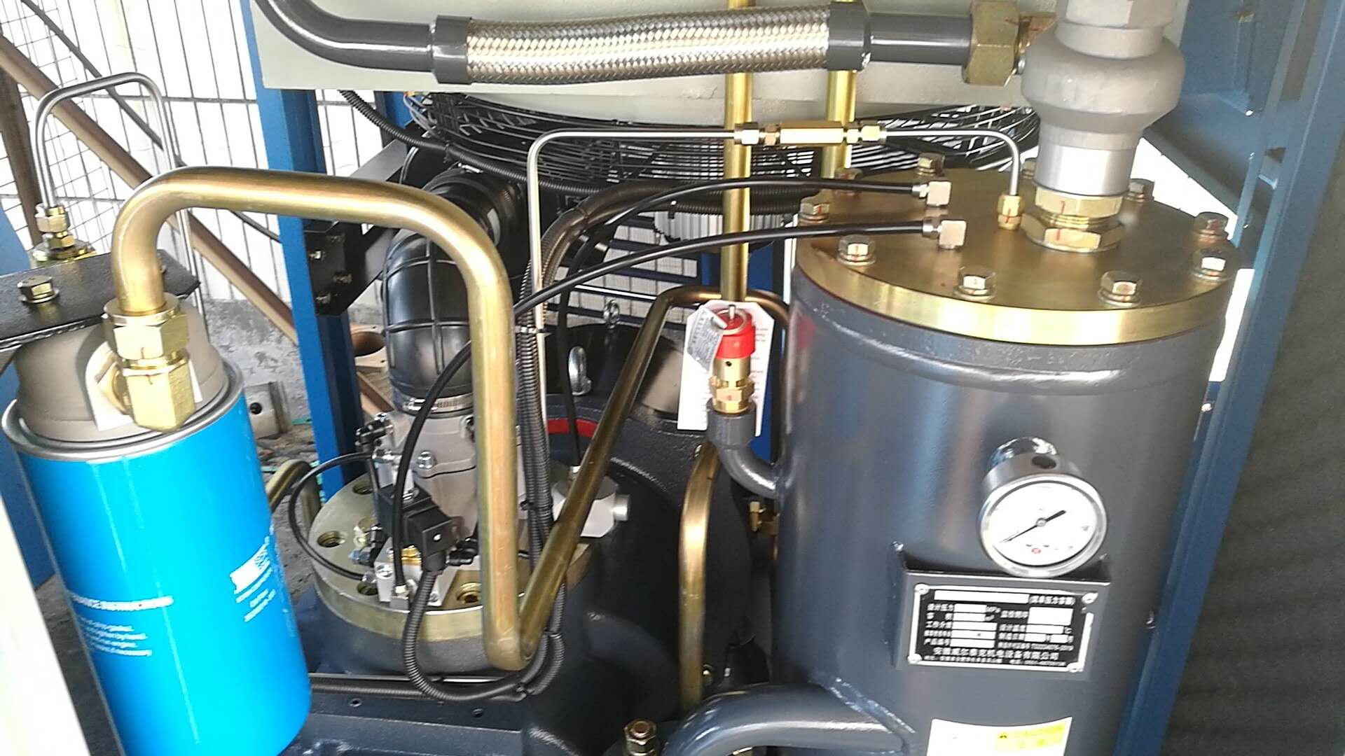 螺桿空壓機(jī)