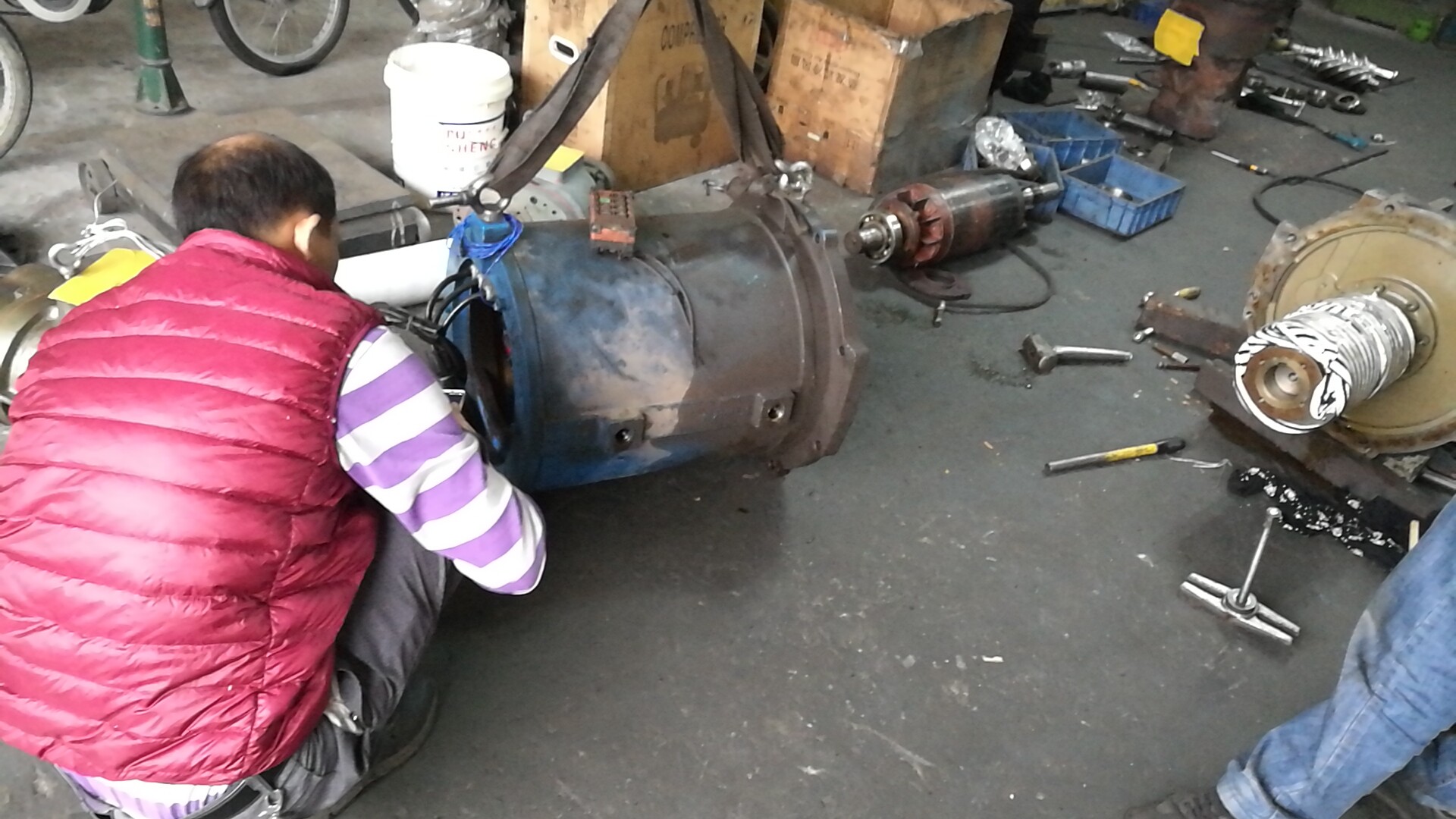 螺桿式空壓機保養(yǎng)要多少錢