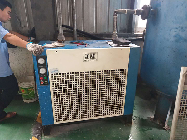 冷凍干燥機(jī)停機(jī)是什么原因造成的？